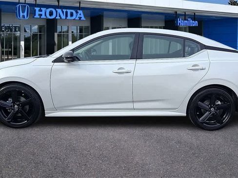 Used 2023 Nissan Sentra SR w/ SR Premium Package image 5