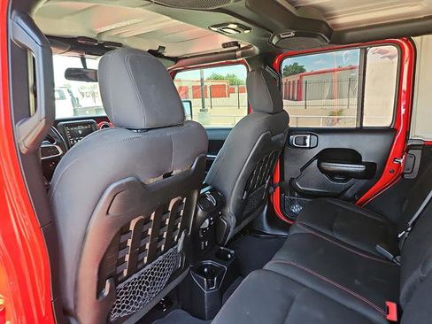Used 2019 Jeep Wrangler Unlimited Rubicon image 26