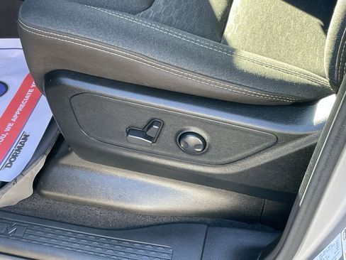 Used 2025 RAM 1500 Big Horn AWD/4WD image 12