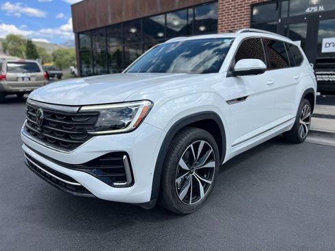 Used 2024 Volkswagen Atlas SEL Premium R-Line AWD/4WD image 8