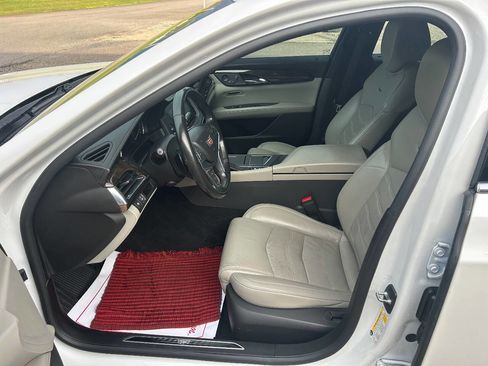 Used 2018 Cadillac CT6 Luxury image 12