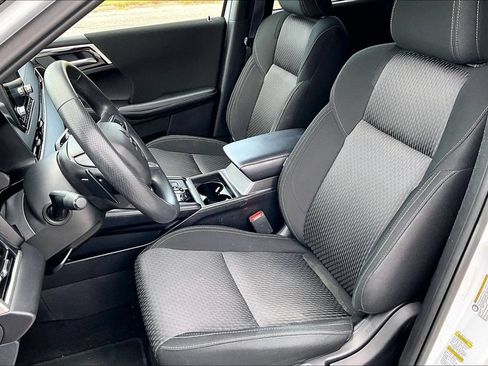 Used 2024 Mitsubishi Outlander ES AWD/4WD image 24