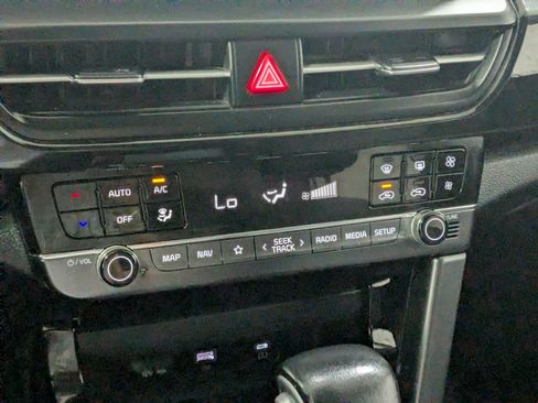 Used 2024 Kia Seltos S AWD/4WD image 18