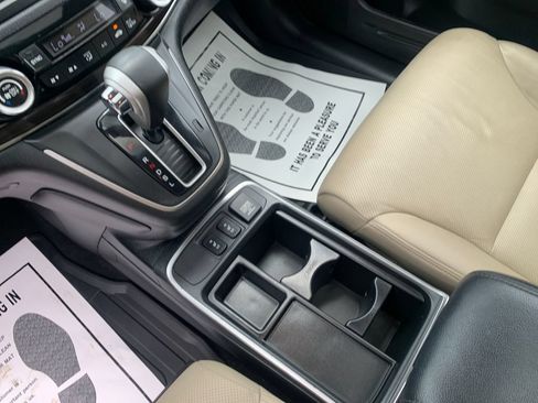 Used 2016 Honda CR-V Touring image 22