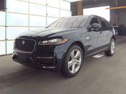 Used 2018 Jaguar F-PACE R-Sport image 1