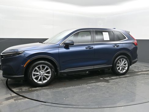 Used 2025 Honda CR-V EX image 5