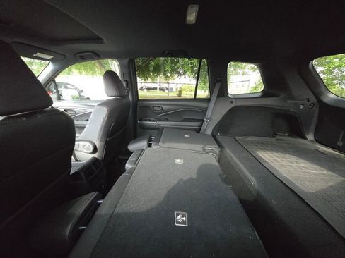 Used 2023 Honda Passport TrailSport image 5