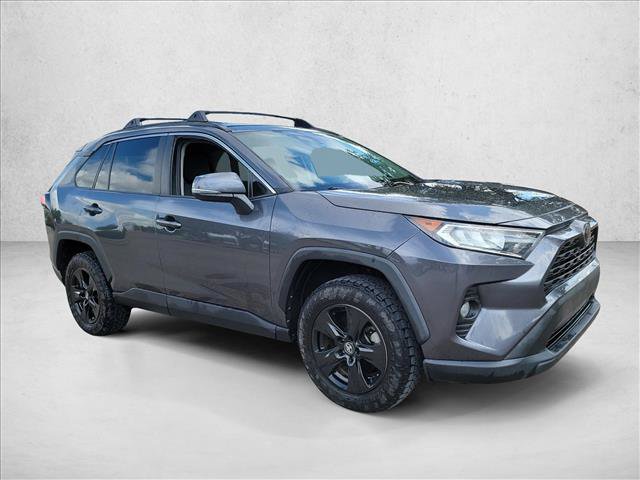 Used 2020 Toyota RAV4 XLE FWD image 3