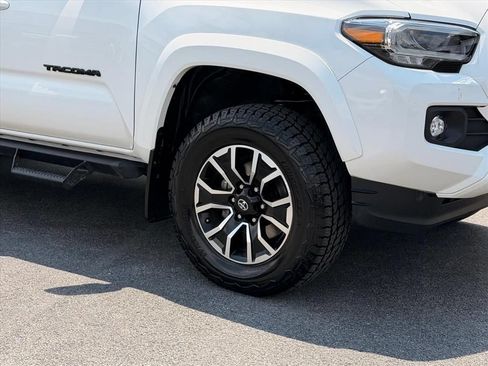Used 2023 Toyota Tacoma TRD Sport AWD/4WD image 24
