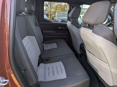 Used 2025 Toyota Tacoma TRD Sport image 29