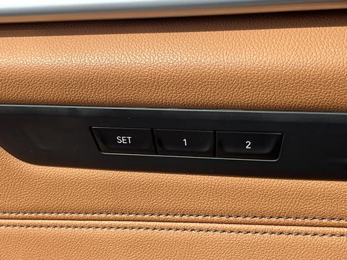 Used 2022 BMW 540i w/ Premium Package image 16