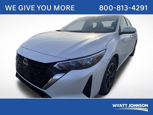 Used 2024 Nissan Sentra SV image 1