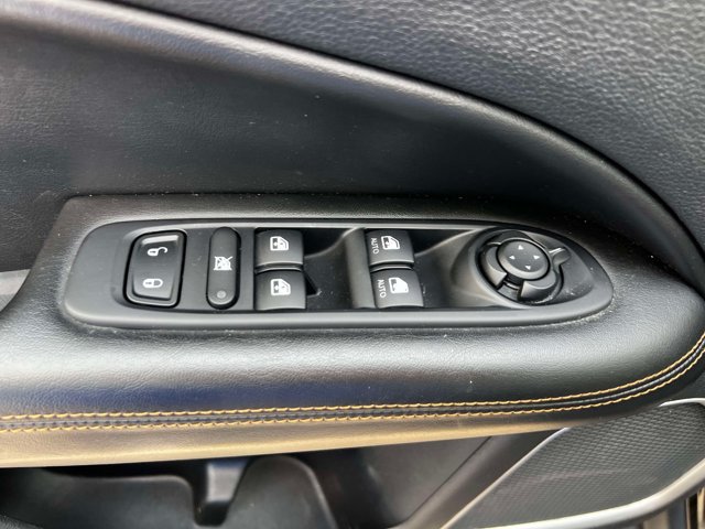 Used 2020 Jeep Compass Limited w/ Luxury Seat Group AWD/4WD image 17