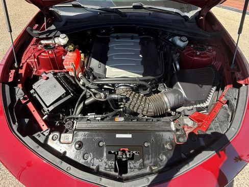 Used 2018 Chevrolet Camaro SS RWD image 22