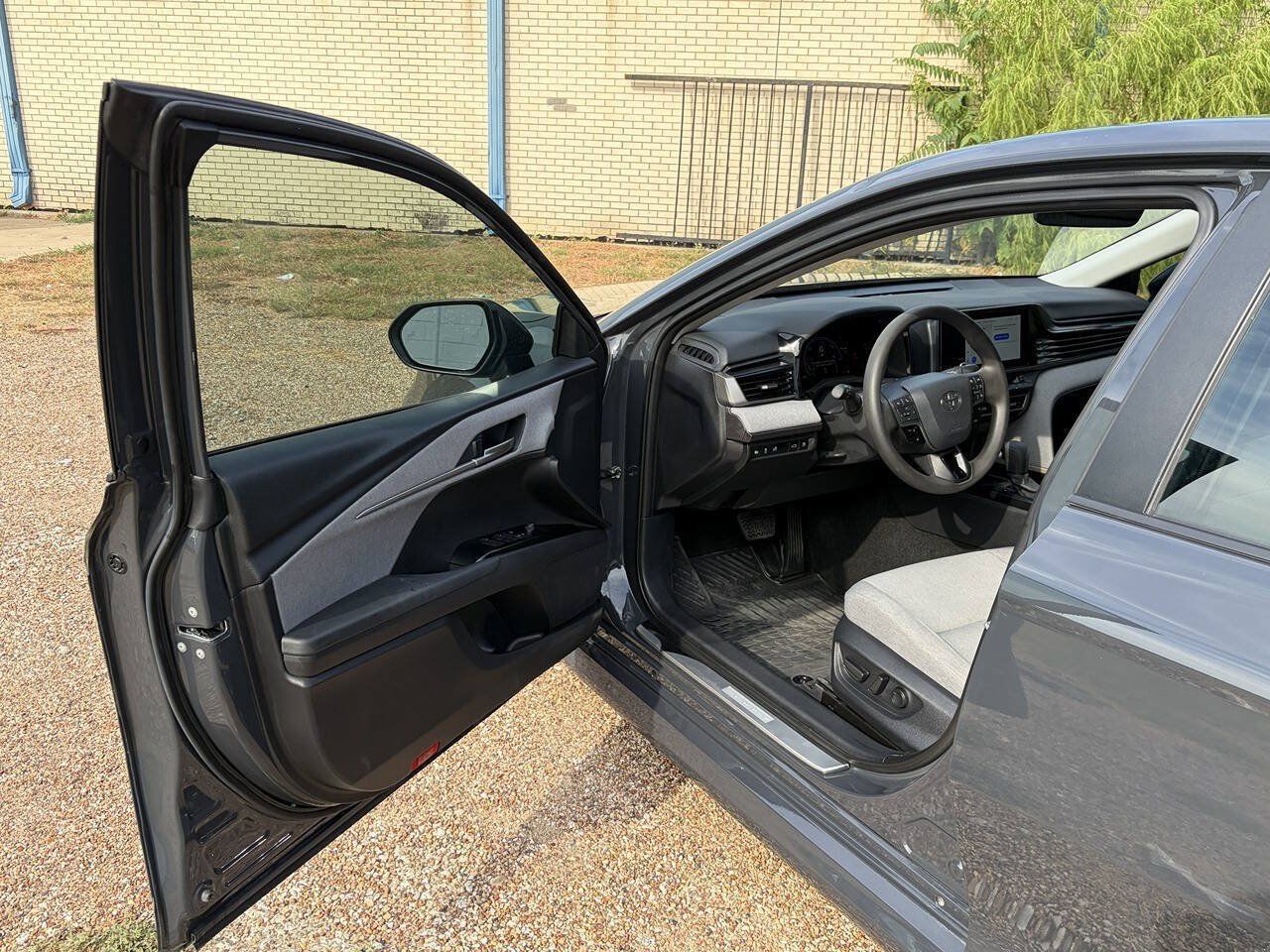 Used 2025 Toyota Camry LE w/ Convenience Package FWD image 26