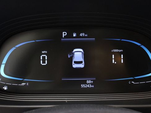 Used 2024 Hyundai Venue SEL FWD image 27