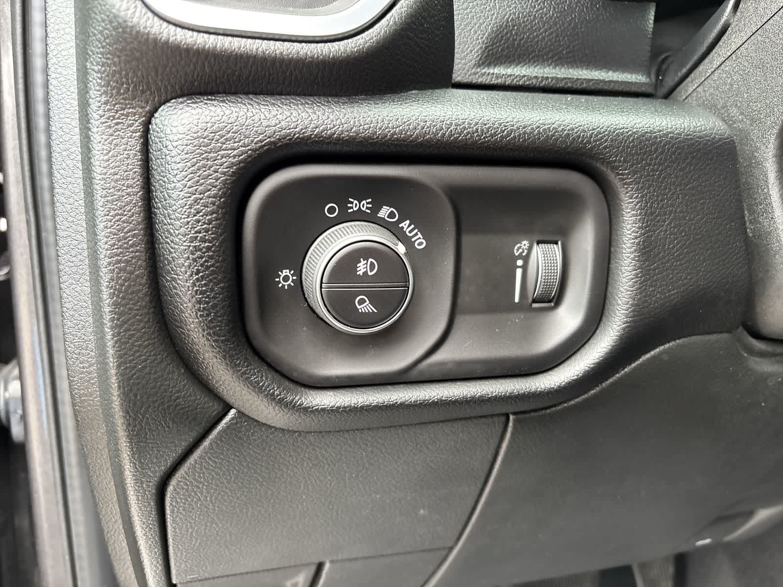 Certified 2026 RAM 2500 Big Horn AWD/4WD image 12