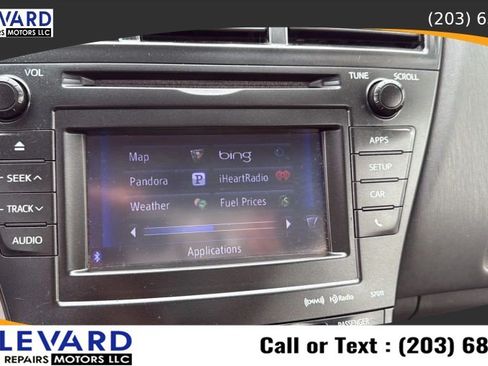 Used 2014 Toyota Prius V Three FWD image 20