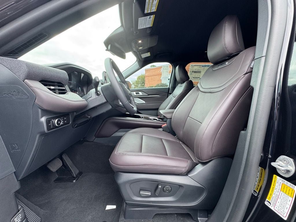 New 2026 Ford Explorer Platinum RWD image 17
