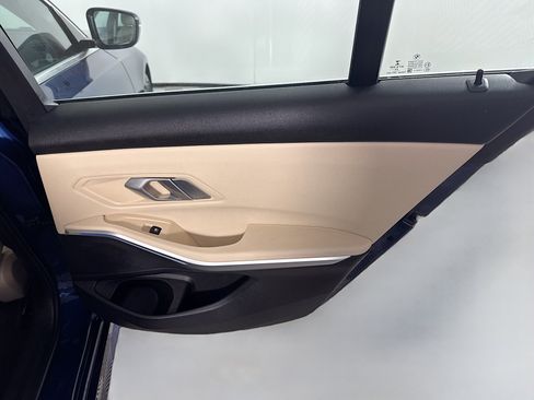 Used 2021 BMW 330i Sedan w/ Convenience Package image 28