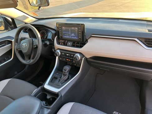 Used 2019 Toyota RAV4 XLE image 19