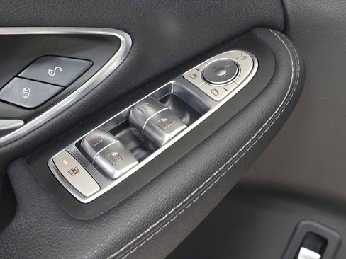 Certified 2016 Mercedes-Benz C 300 4MATIC Sedan image 24