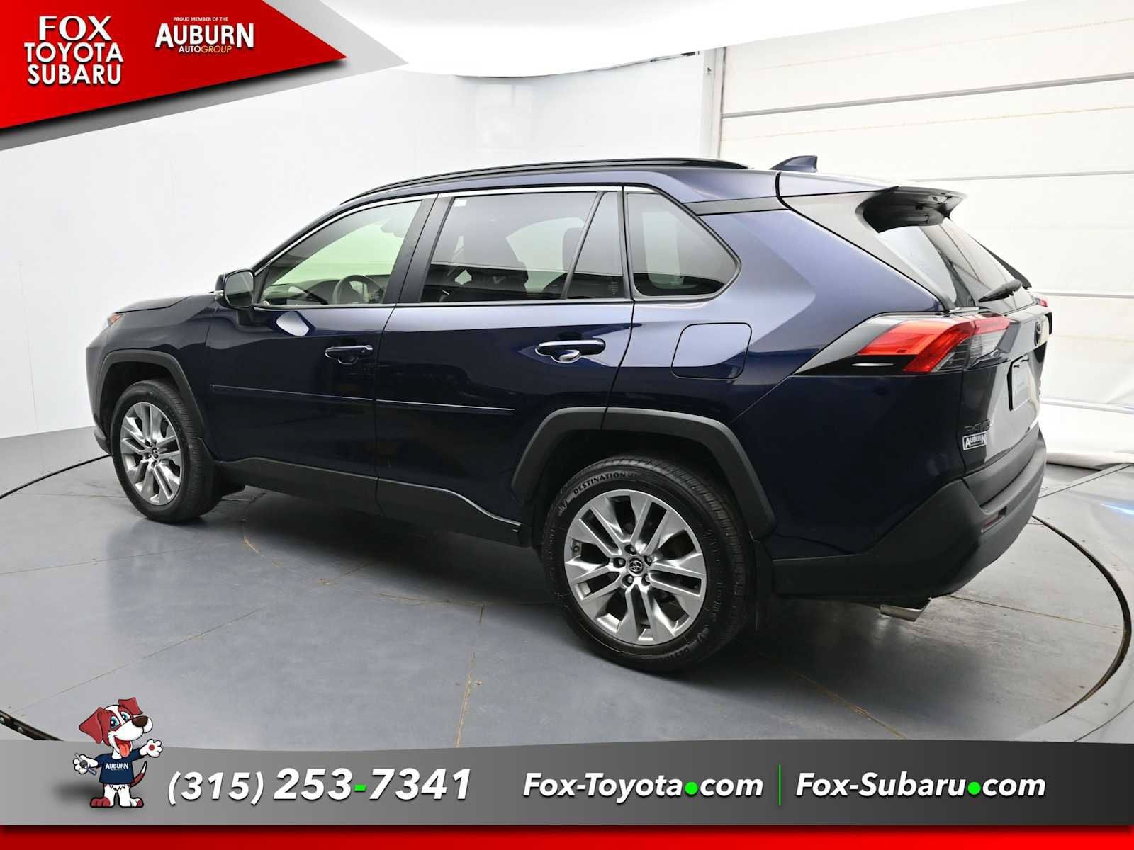 Used 2019 Toyota RAV4 XLE Premium w/ Cold Weather Package AWD/4WD image 15