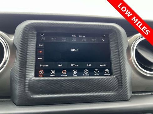 Used 2021 Jeep Gladiator Overland w/ Cold Weather Group AWD/4WD image 27