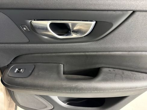 Used 2024 Volvo S60 B5 Core FWD image 15