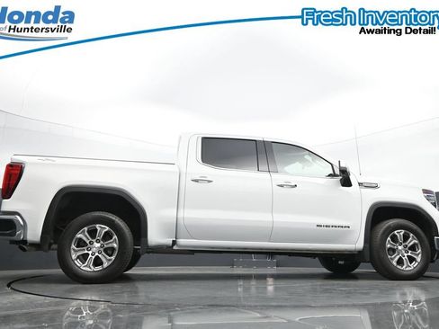 Used 2025 GMC Sierra 1500 SLT AWD/4WD image 36