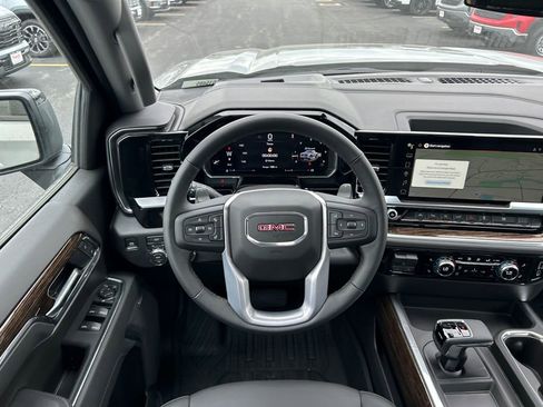 New 2026 GMC Sierra 1500 Elevation AWD/4WD image 32