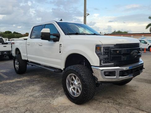 Used 2019 Ford F250 Lariat w/ Lariat Ultimate Package AWD/4WD image 2