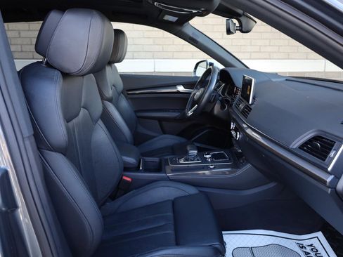 Used 2018 Audi SQ5 Prestige w/ Prestige Package AWD/4WD image 29