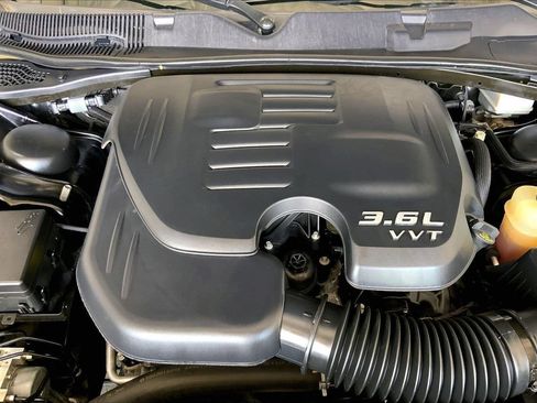 Used 2023 Dodge Challenger SXT RWD image 8