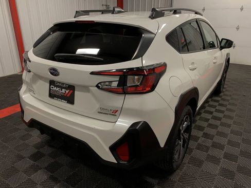 Used 2024 Subaru Crosstrek 2.0i Premium image 17
