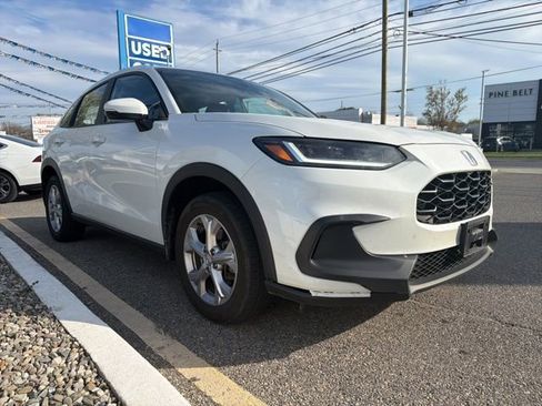 Used 2024 Honda HR-V LX image 3