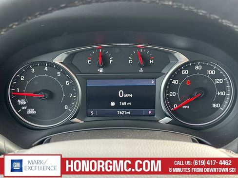 Used 2024 GMC Terrain SLT image 28