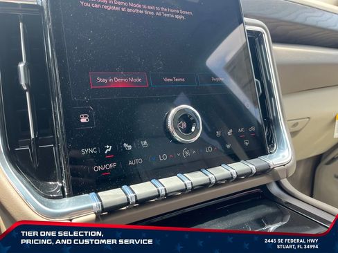 New 2026 GMC Yukon XL Denali w/ Denali Reserve Package AWD/4WD image 30