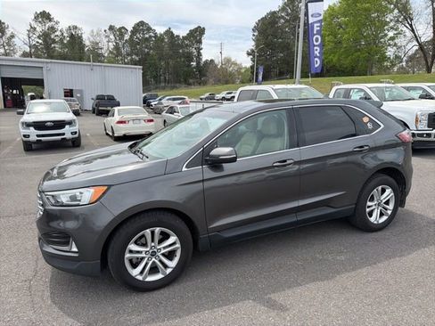 Used 2019 Ford Edge SEL w/ Equipment Group 201A image 3