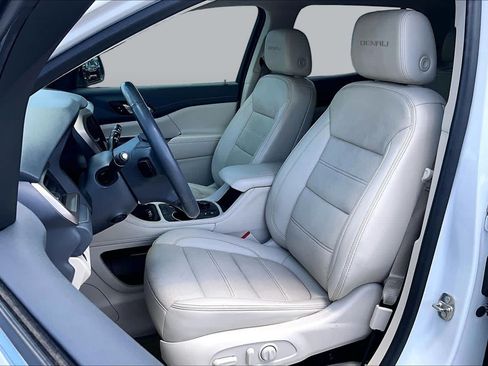 Used 2023 GMC Acadia Denali FWD image 8