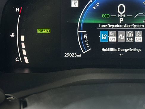 Used 2025 Toyota Camry LE image 24