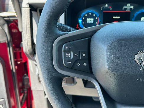 New 2025 Ford Bronco Badlands image 9