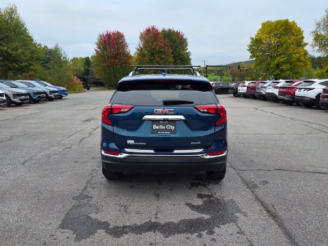 Used 2021 GMC Terrain SLT w/ Infotainment Package II AWD/4WD image 7