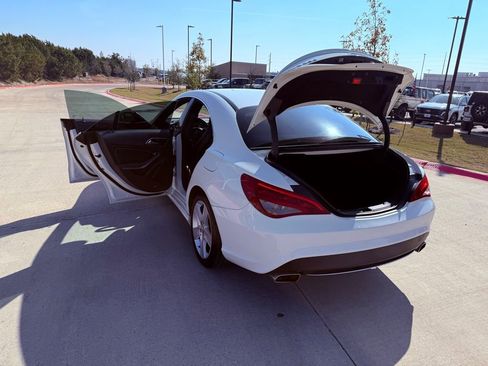Used 2015 Mercedes-Benz CLA 250 image 26