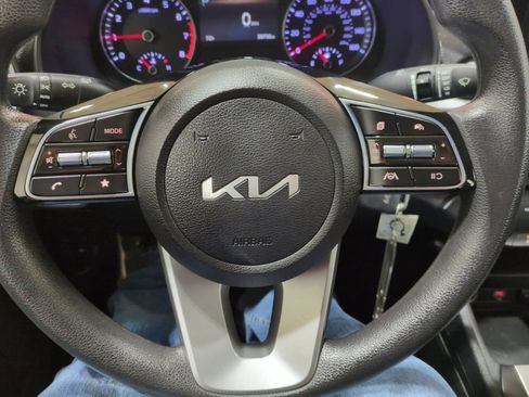 Certified 2023 Kia Forte LXS w/ LXS Technology Package FWD image 19