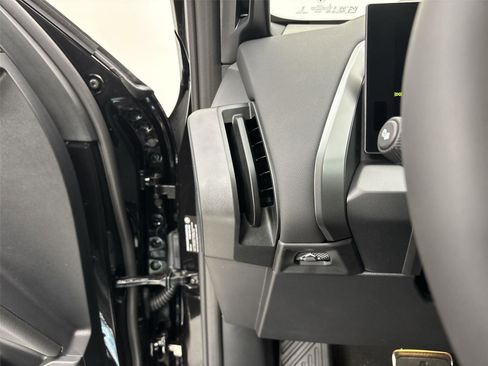 New 2026 BMW X3 xDrive30 w/ Premium Package image 31