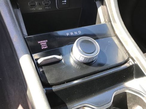 Used 2023 Jeep Grand Cherokee Limited AWD/4WD image 10
