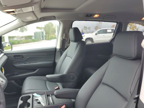 New 2026 Honda Odyssey EX-L image 18
