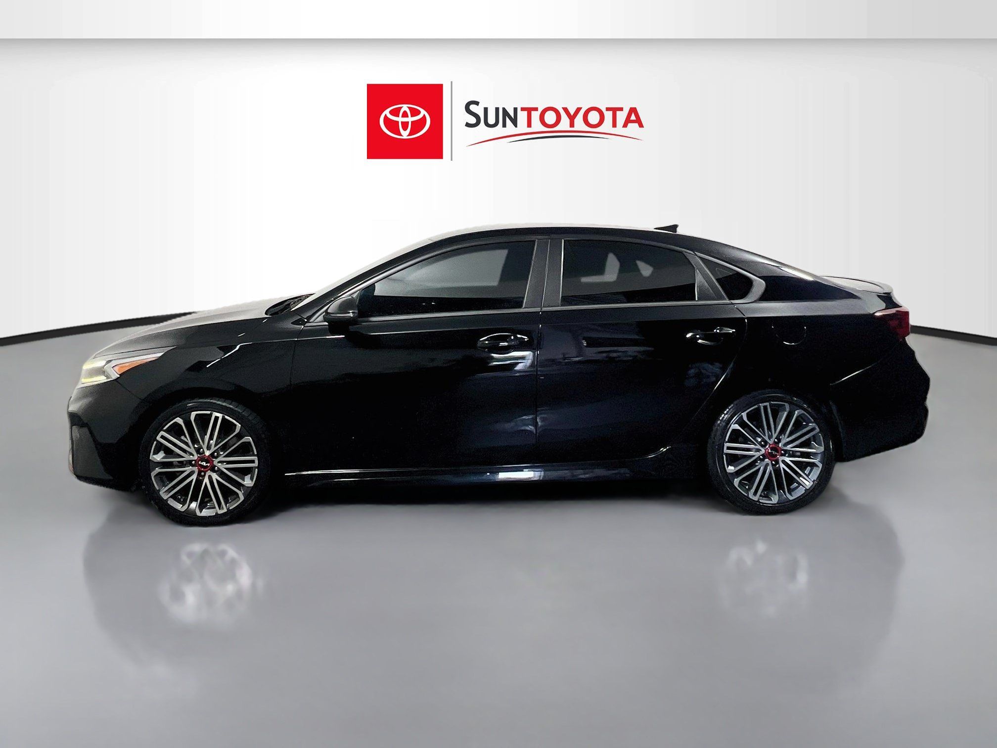 Used 2023 Kia Forte GT FWD image 7