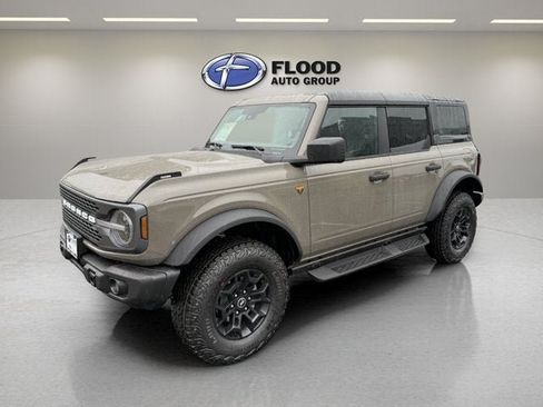 New 2026 Ford Bronco Badlands AWD/4WD image 3
